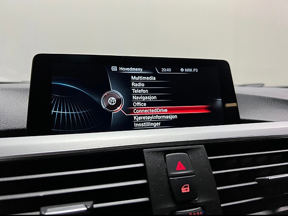 BMW 330e 17 of 18