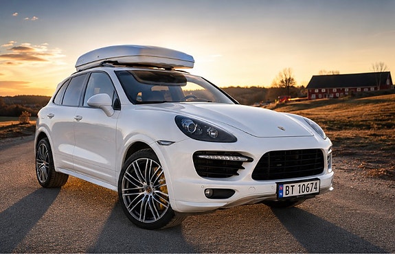 Porsche Cayenne 11 of 13