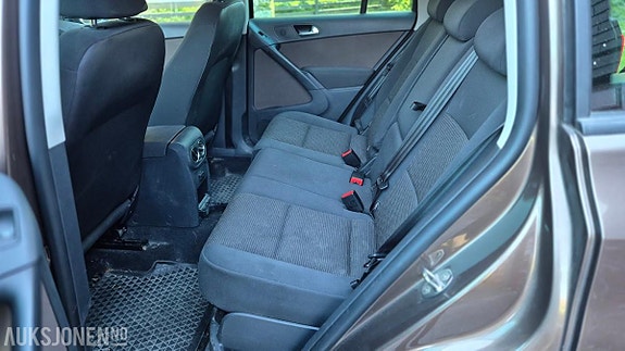 Volkswagen Tiguan 18 of 30