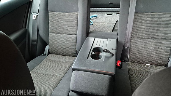 Volkswagen Tiguan 12 of 30