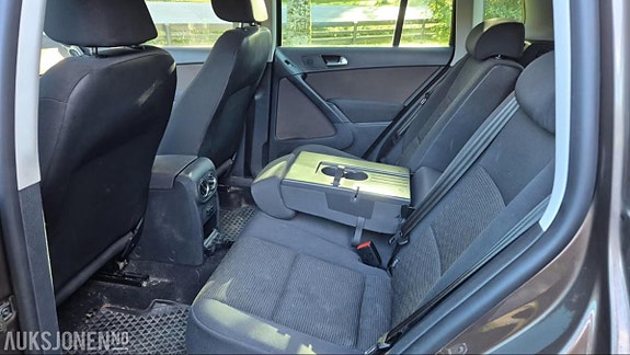 Volkswagen Tiguan 14 of 30