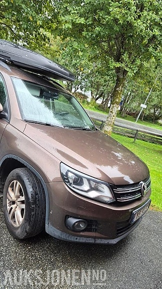 Volkswagen Tiguan 3 of 30