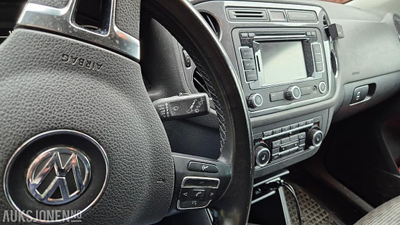 Volkswagen Tiguan 8 of 30