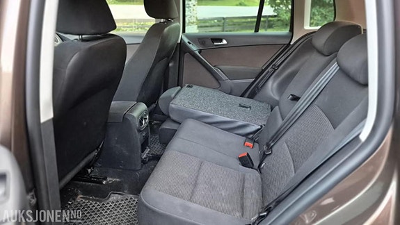 Volkswagen Tiguan 16 of 30