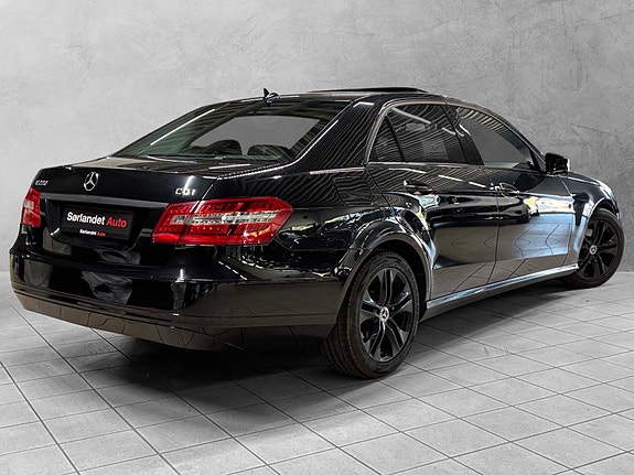 Mercedes-Benz E-Klasse 3 of 5