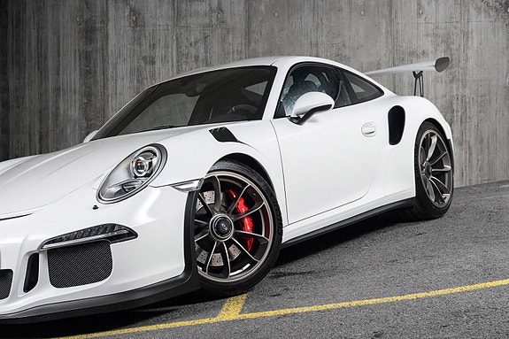 Porsche 911 12 of 30