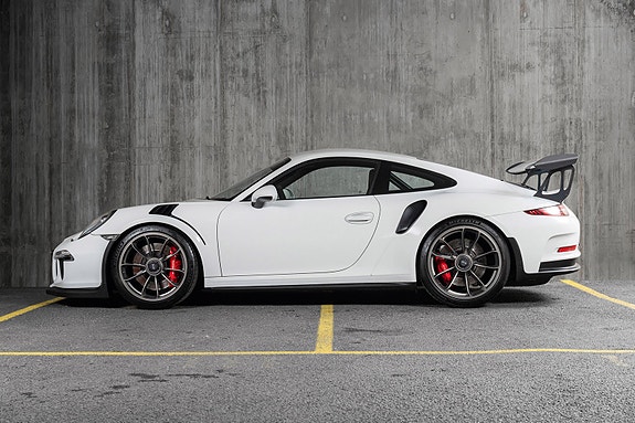 Porsche 911 3 of 30