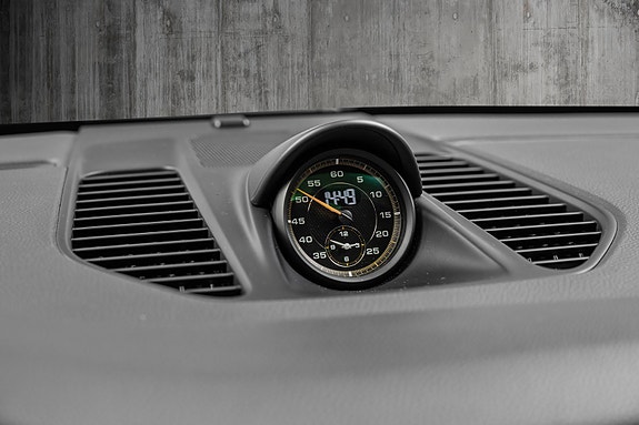 Porsche 911 27 of 30