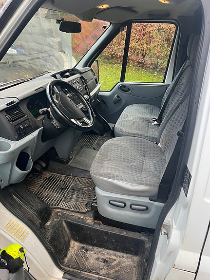 Ford Transit 5 of 9