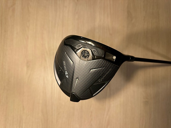 Driver TaylorMade Qi35 9° - Stiff Mitsubishi Tensei 1K Black 65 - Occasion Excellent état