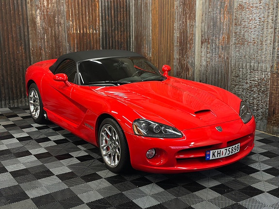 Dodge Viper 2 of 5