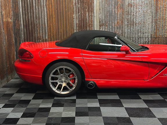 Dodge Viper 5 of 5