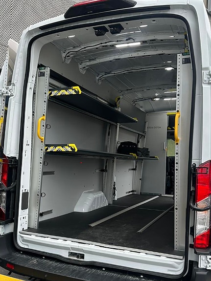 Kundebil med innredning