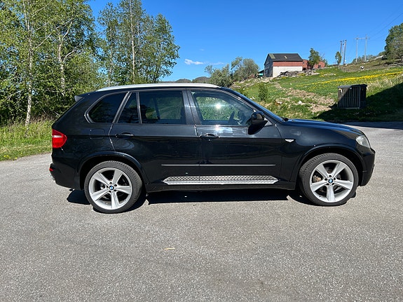 BMW X5 8 of 27
