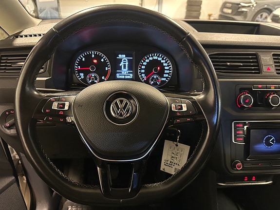 Volkswagen Caddy Maxi 17 of 23