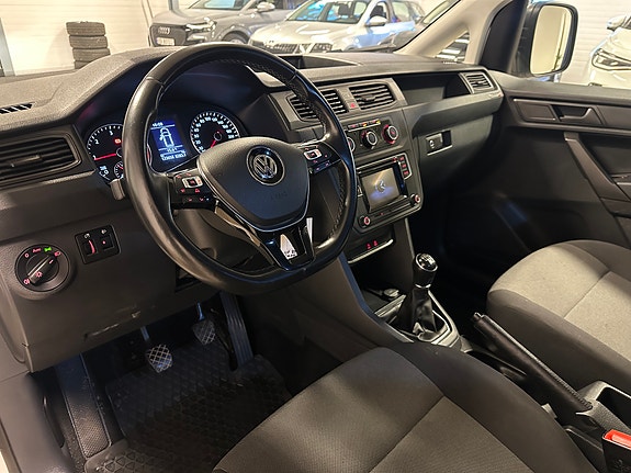 Volkswagen Caddy Maxi 15 of 23