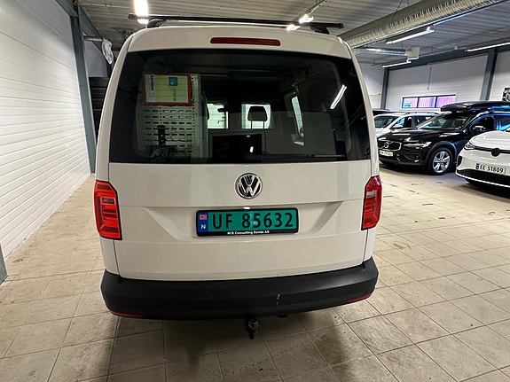 Volkswagen Caddy Maxi 9 of 23