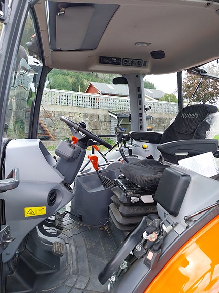 Kubota M5-111 9 of 16