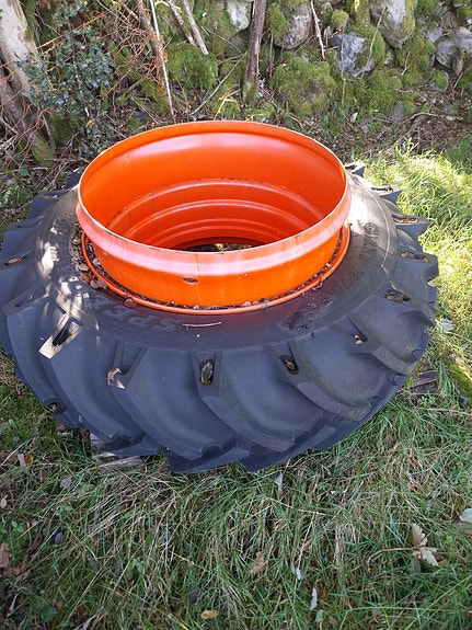 Kubota M5-111 16 of 16