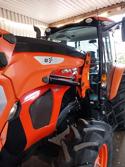 Kubota M5-111 15 of 16