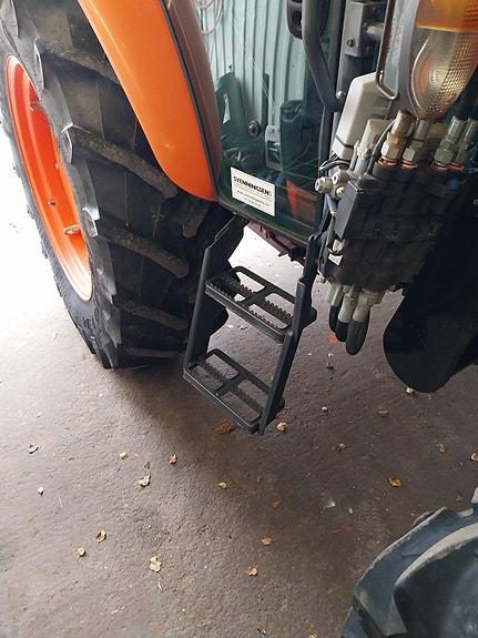 Kubota M5-111 14 of 16