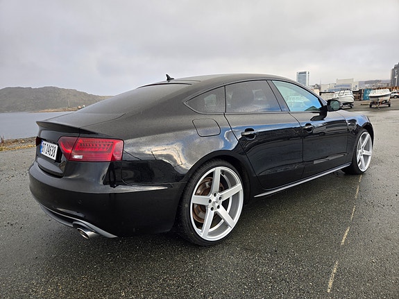 Audi A5 2 of 30