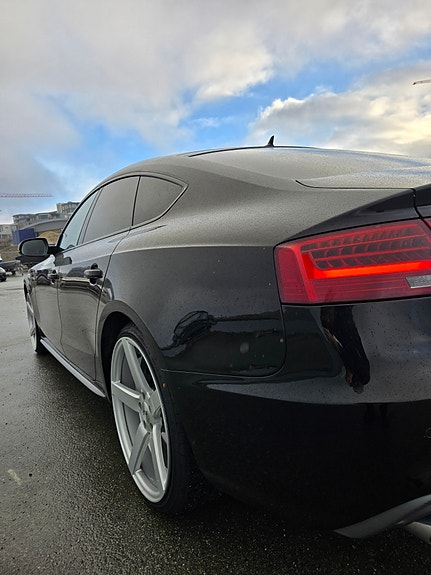 Audi A5 9 of 30