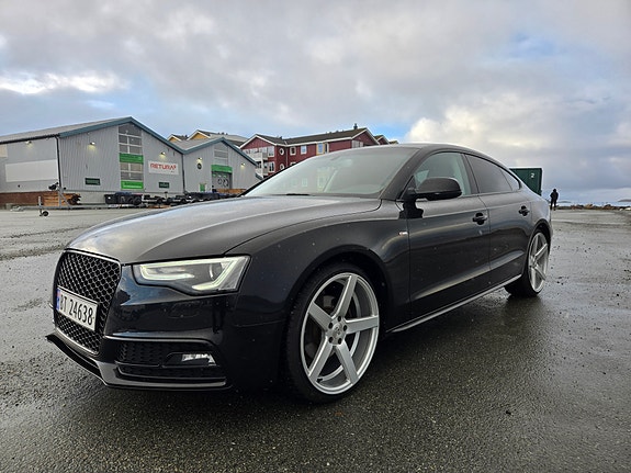 Audi A5 4 of 30