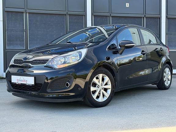 Kia Rio 5 of 5