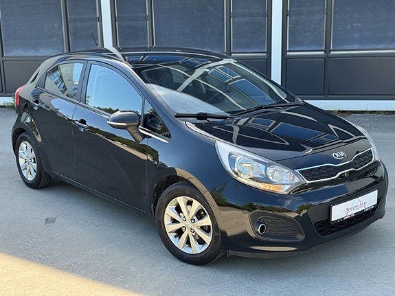 Kia Rio 6 of 30
