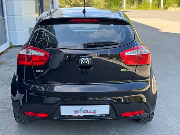 Kia Rio 14 of 30