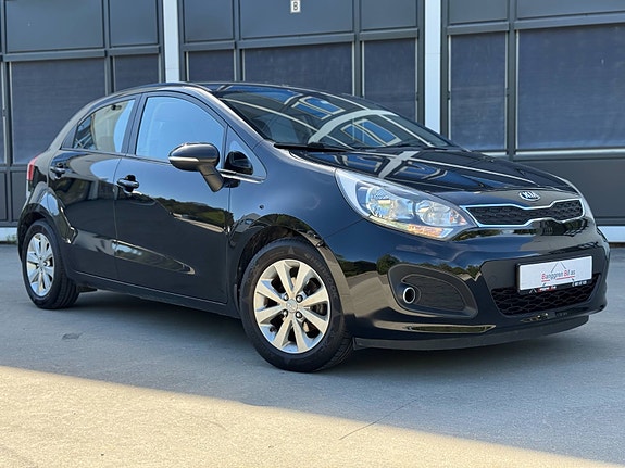 Kia Rio 4 of 5
