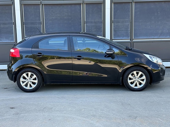 Kia Rio 19 of 30