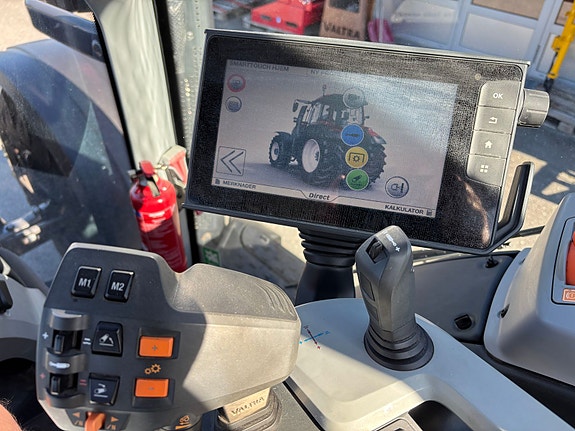 Valtra T234 Direct, fronthydraulikk, kun 3700 t. Nye dekk 2018, kr 1 249 000,-