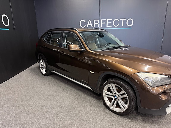 BMW X1 3 of 5