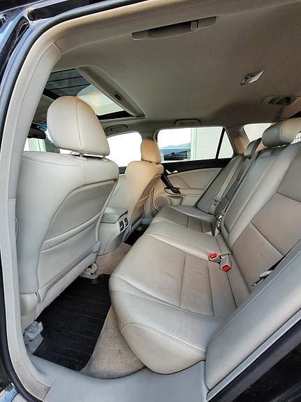 Honda Accord 11 of 28