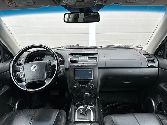 SsangYong Rexton 6 of 15