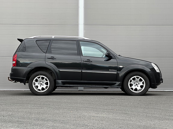 SsangYong Rexton 3 of 5
