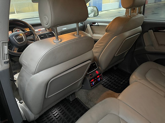 Audi Q7 28 of 30