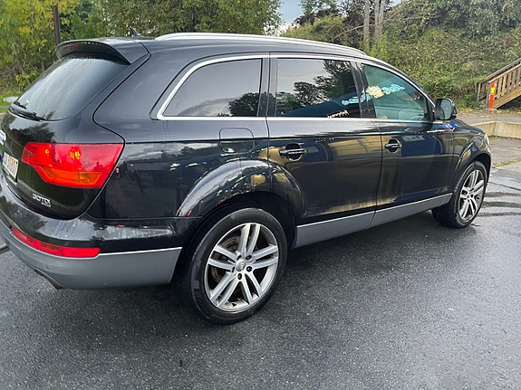 Audi Q7 10 of 30