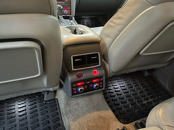 Audi Q7 30 of 30