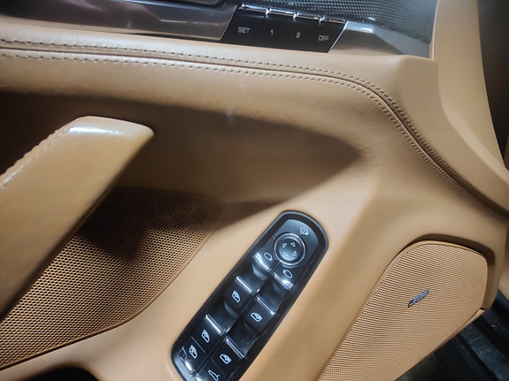 Porsche Panamera 15 of 20