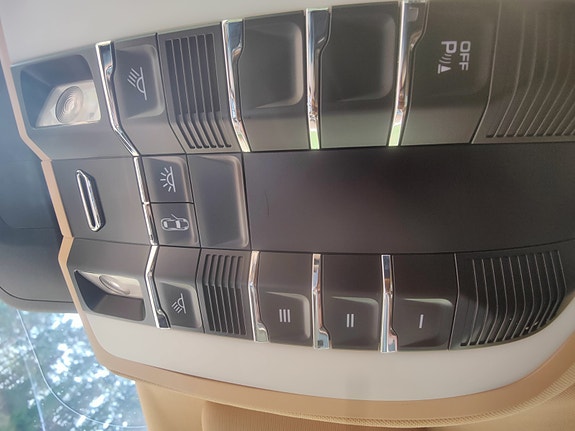Porsche Panamera 20 of 20