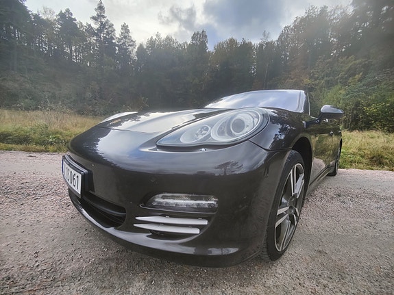 Porsche Panamera 5 of 5