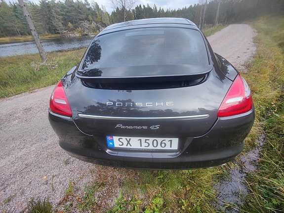 Porsche Panamera 10 of 20