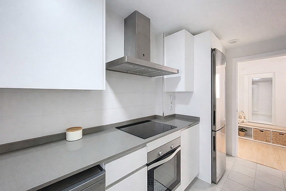 Moderne duplex-penthouse i Estepona sentrum | 70 m² takterrasse og basseng på taket