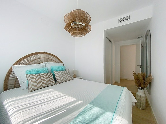 Moderne duplex-penthouse i Estepona sentrum | 70 m² takterrasse og basseng på taket
