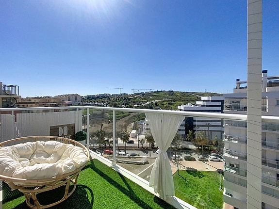 Moderne duplex-penthouse i Estepona sentrum | 70 m² takterrasse og basseng på taket
