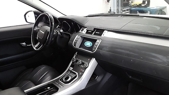 Land Rover Range Rover Evoque 17 of 30
