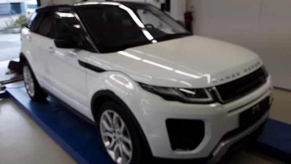 Land Rover Range Rover Evoque 5 of 30